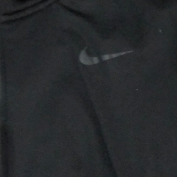 Pullover - Picture 2 of 3